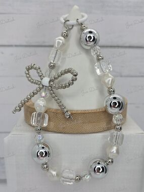 Silver and Clear Beaded Bow Phone/Key Lanyard CH4383